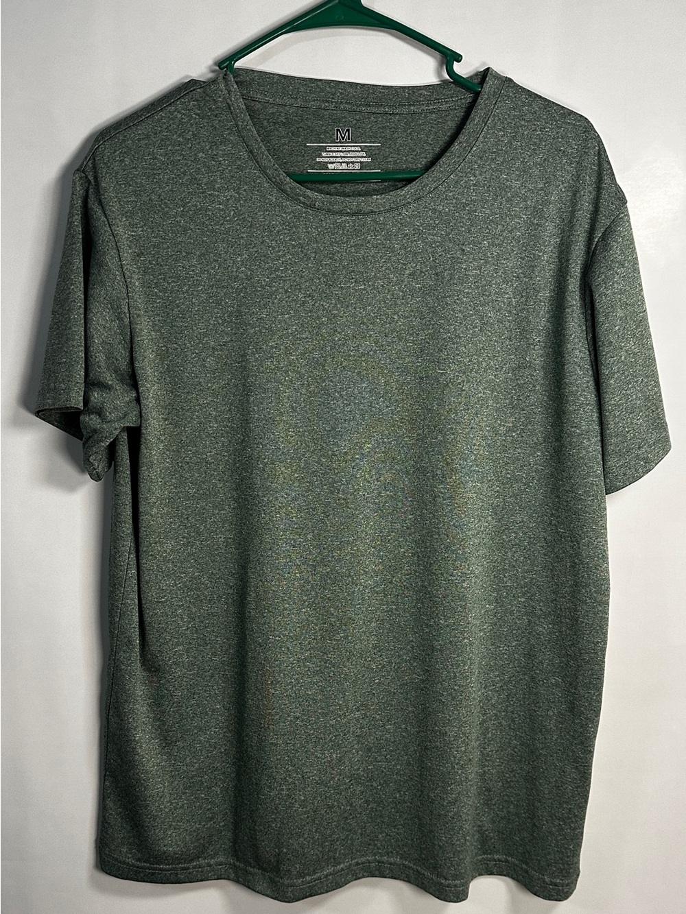 #136 Men's Short Sleeve Crew Neck T-Shirt in Heather Green